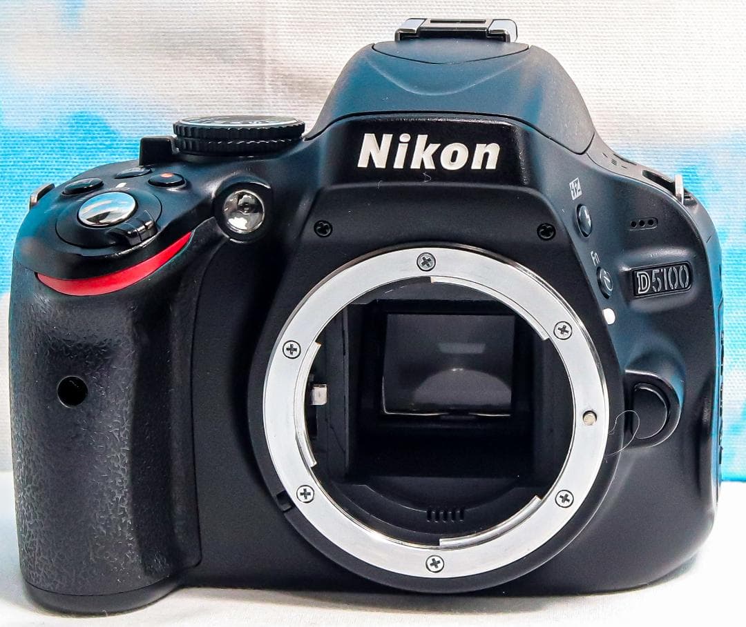 ニコン Nikon D5100⭐️スマホに転送⭐️自撮り＆動画OK⭐️即日発送