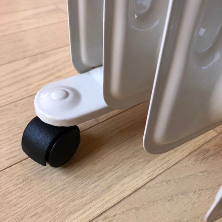 オイルヒーター　Fakir  ファン　キャスター付