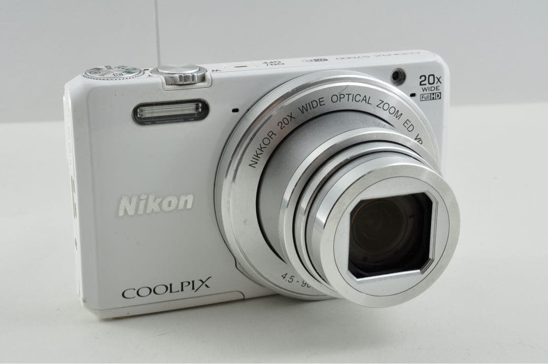 Nikon COOLPIX S7000 ホワイト デジカメ