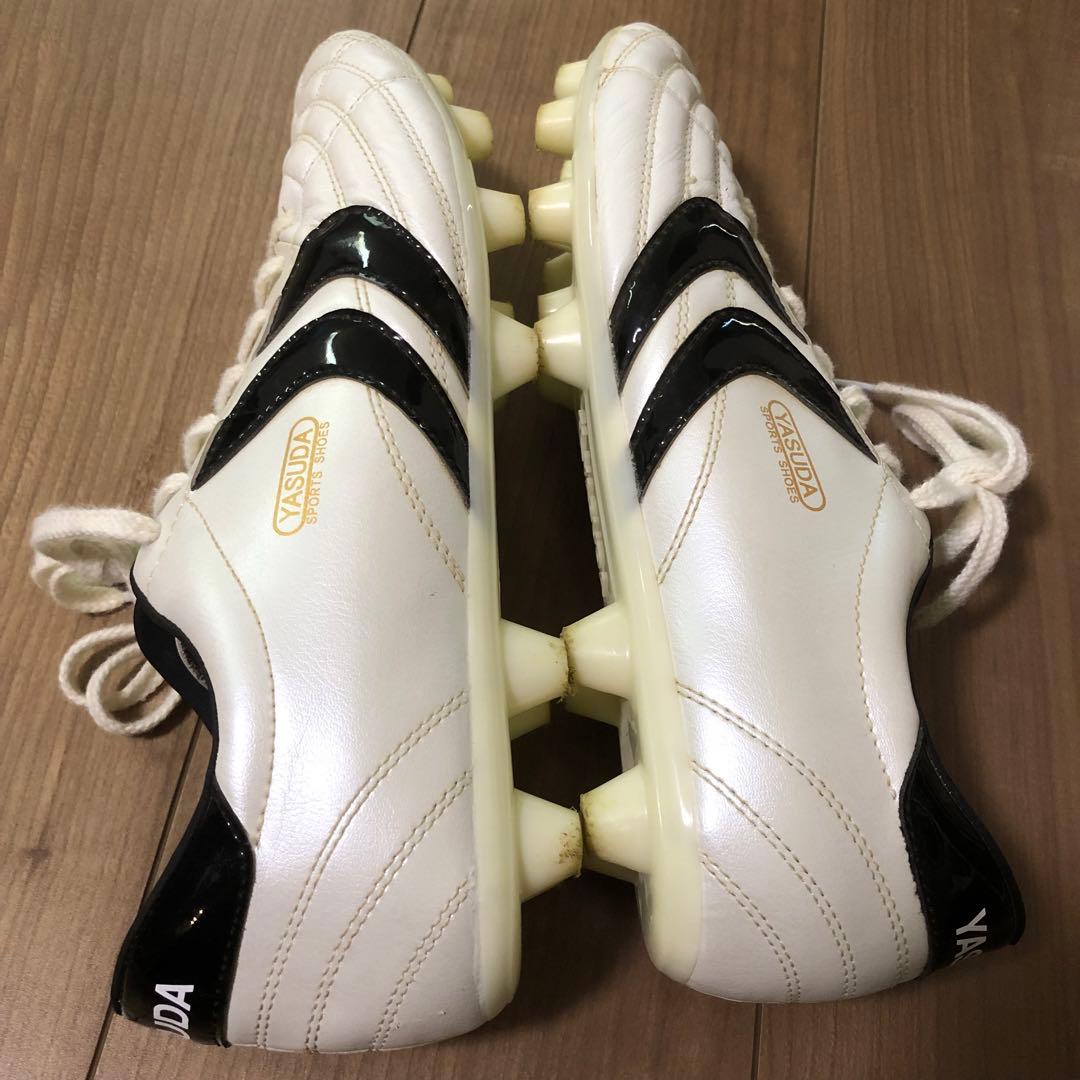 ヤスダ　サッカースパイク 27.0cm
