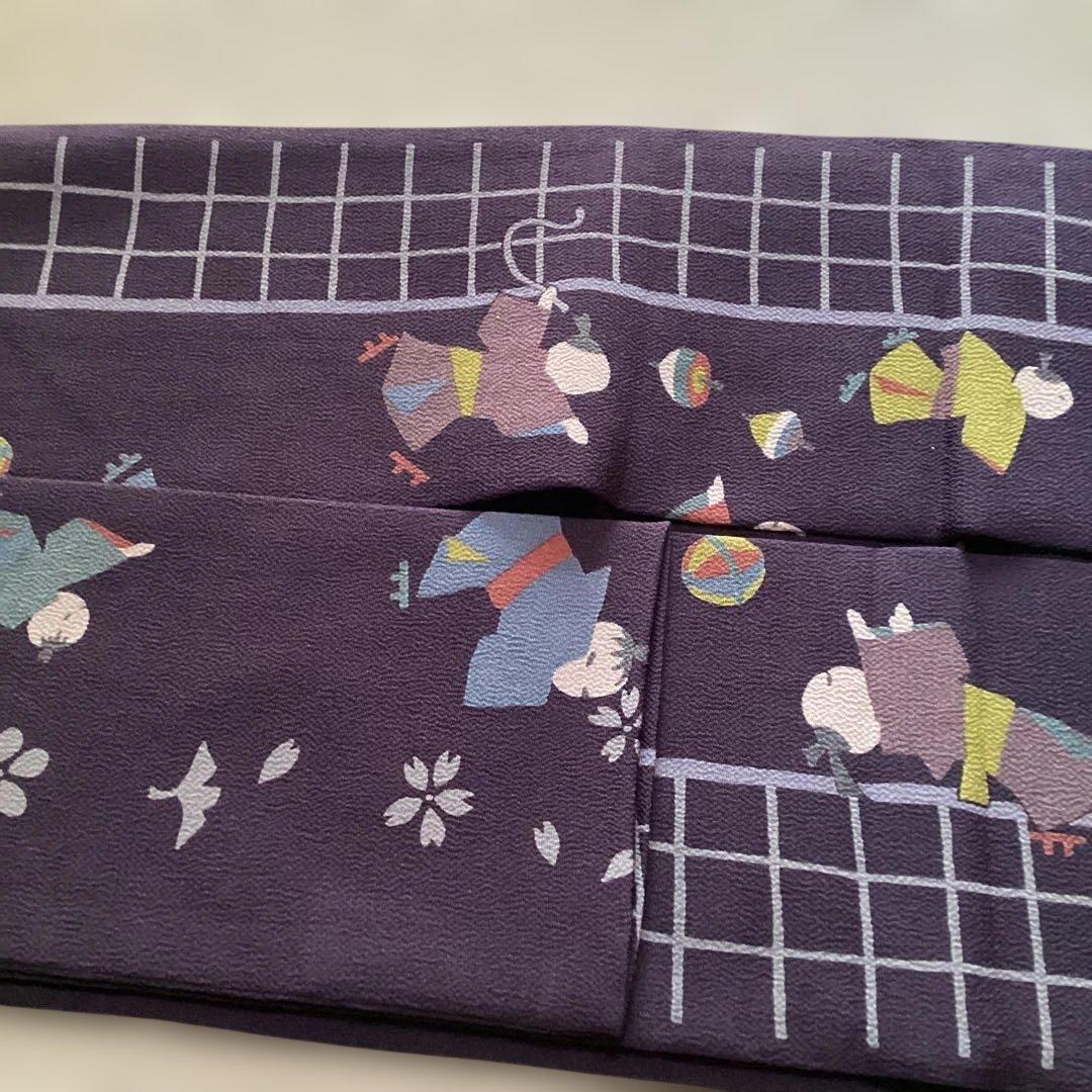 ほぼ未使用品　九寸名古屋帯 全通　正絹縮緬地　濃紫　遊ぶ童子柄　ガード加工済