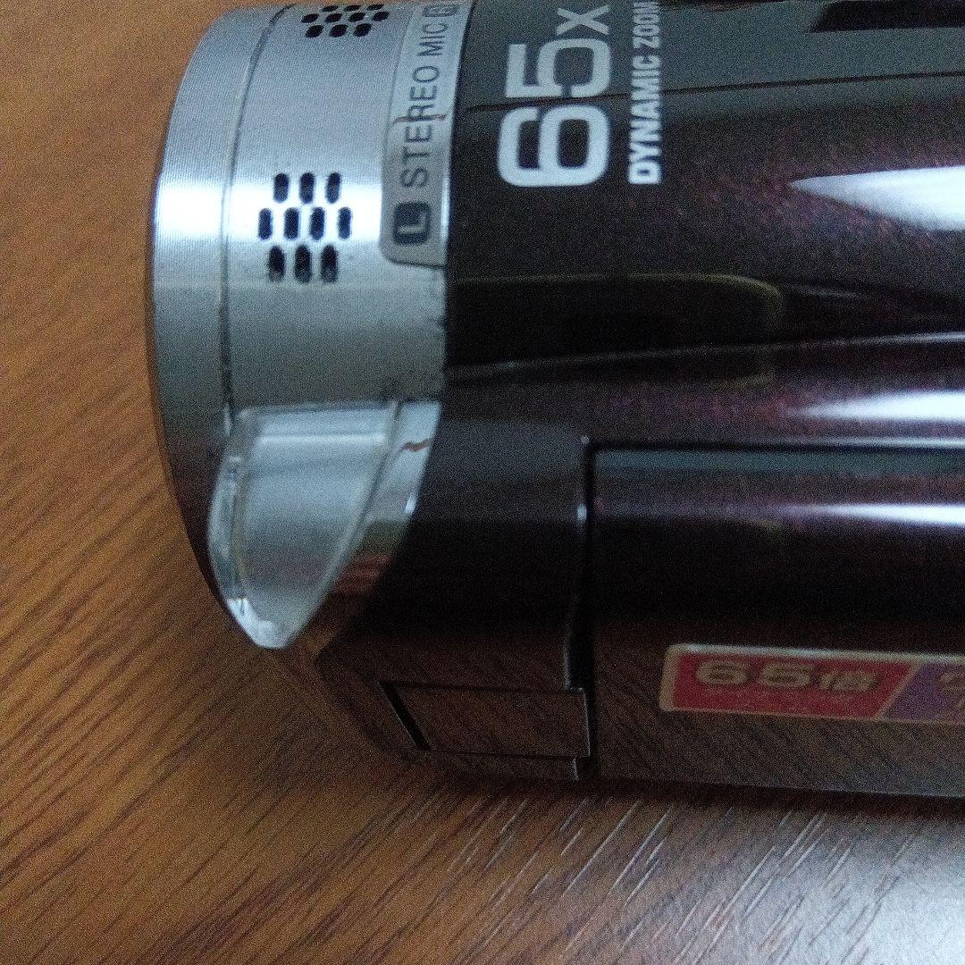 Everio JVC GZ-E565-T ビデオカメラ 本体