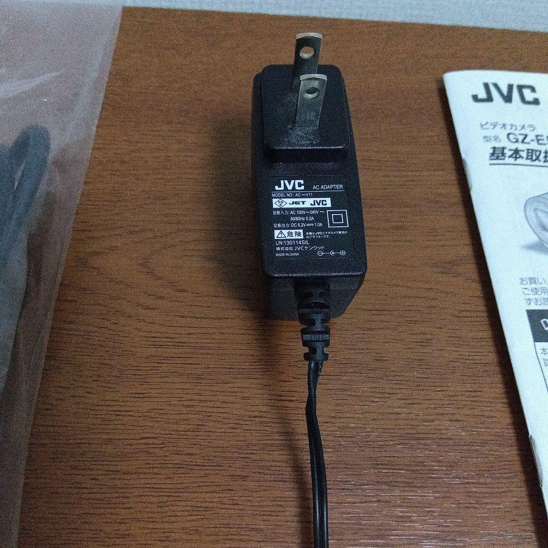 Everio JVC GZ-E565-T ビデオカメラ 本体