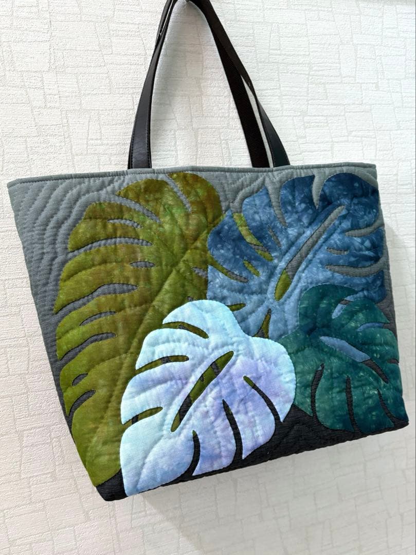 ハワイアンキルト　トートバッグ　　　　　カラフルモンステラ♡【こう】
