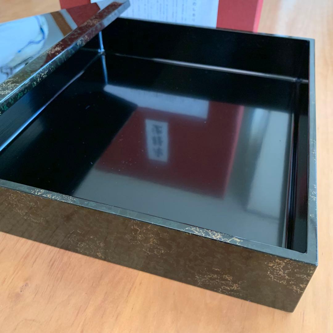 津軽塗 手許箱　梨黒 沈金