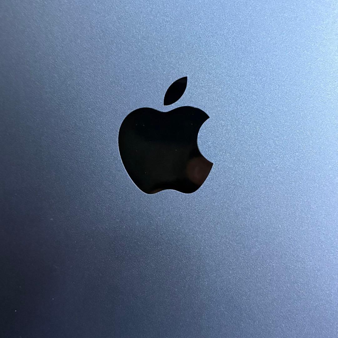 iPad第10世代　本体 ブルー　ケース付き