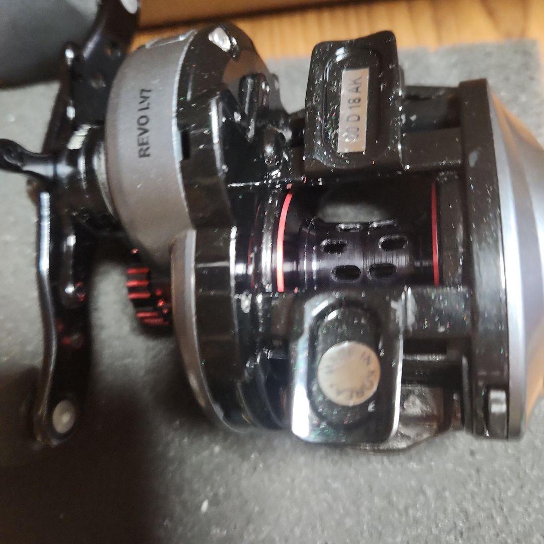 リール Revo LV7