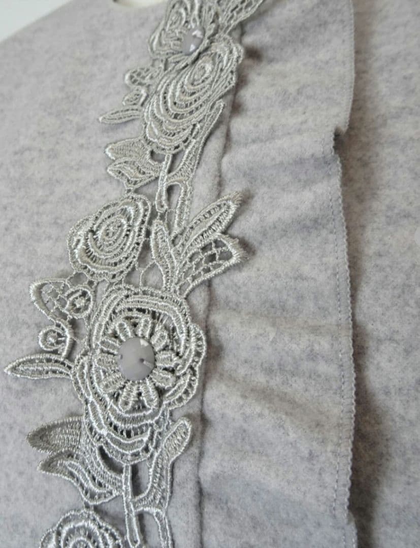 おんぷ　　スーパービューティー今季 ショートコート黒44 新品