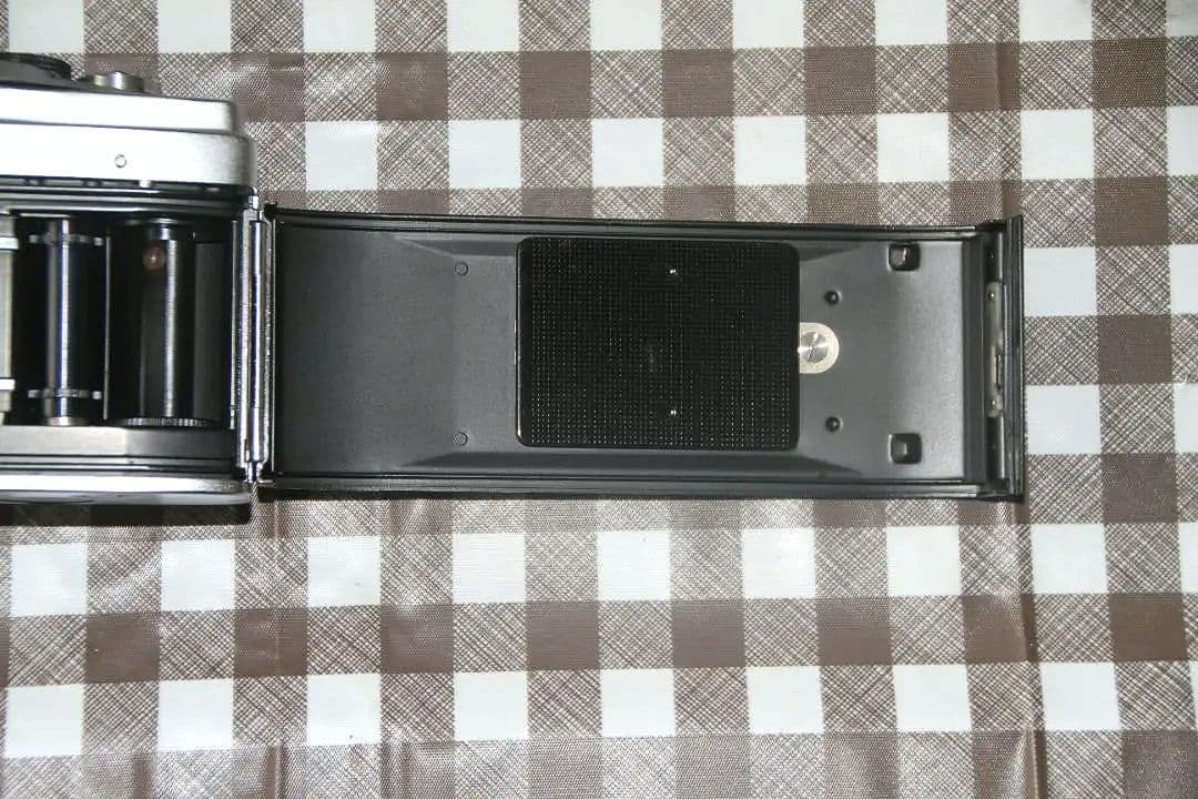 ミノルタSR7＋MC　Wロッコール－SG　28ｍｍｆ3.5付美品