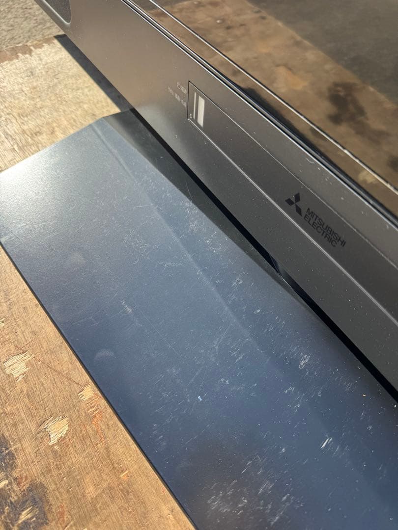 22年製 テレビ 三菱 50v 50インチ 大画面 オートターン スピーカー内蔵