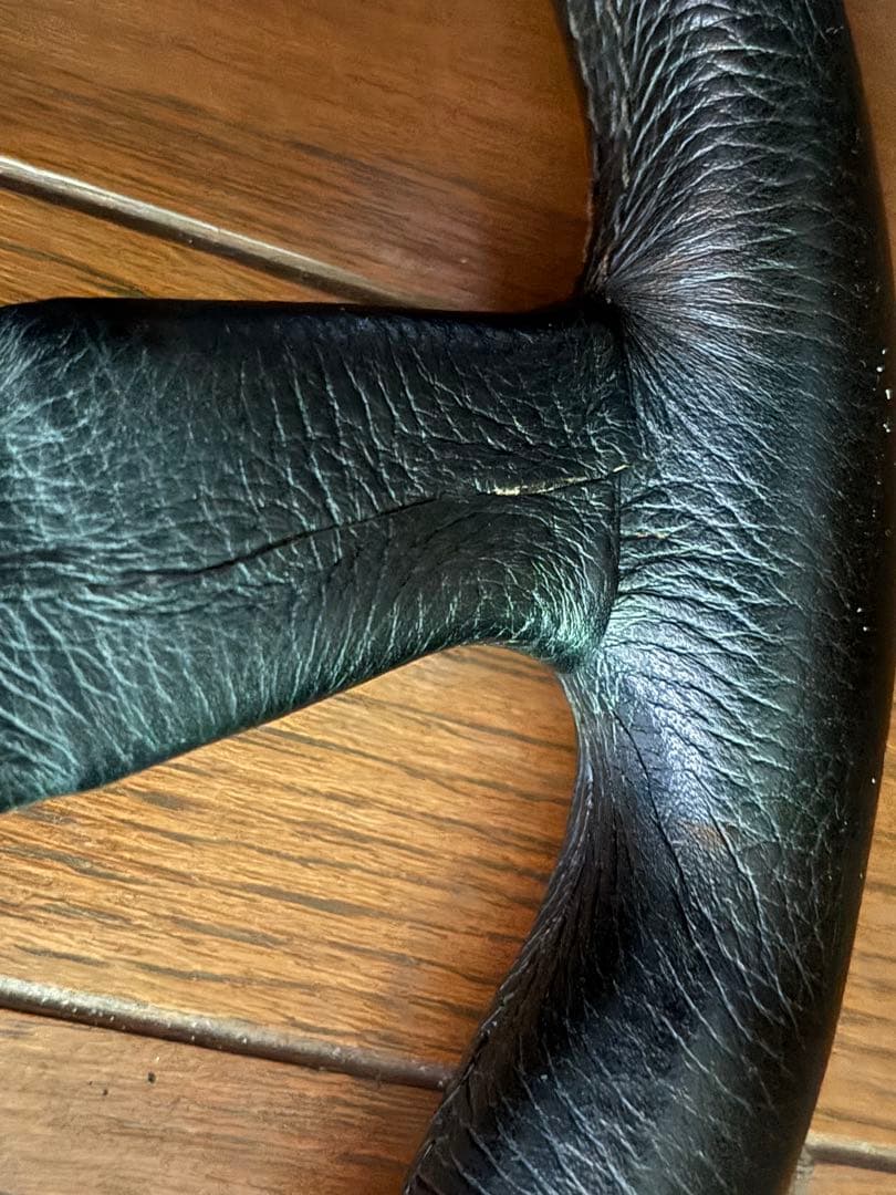 MOMOステアリング　たぶんベローチェだったと思います。