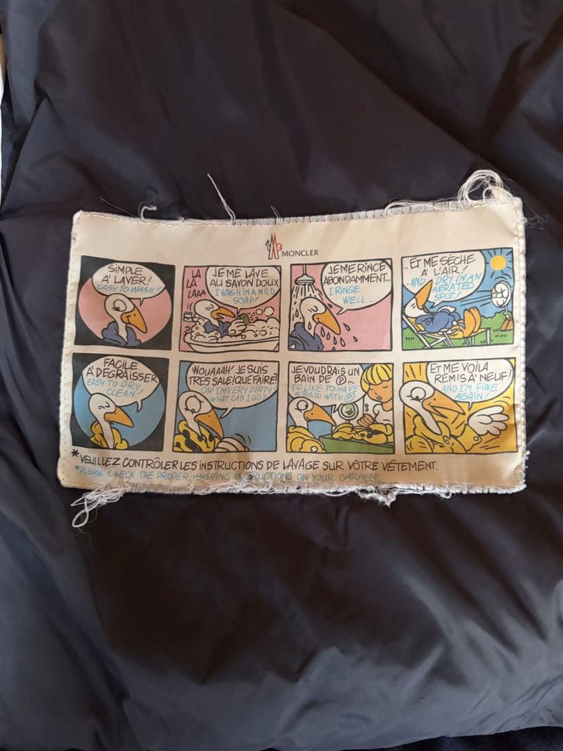 MONCLER ネイビーダウンジャケット