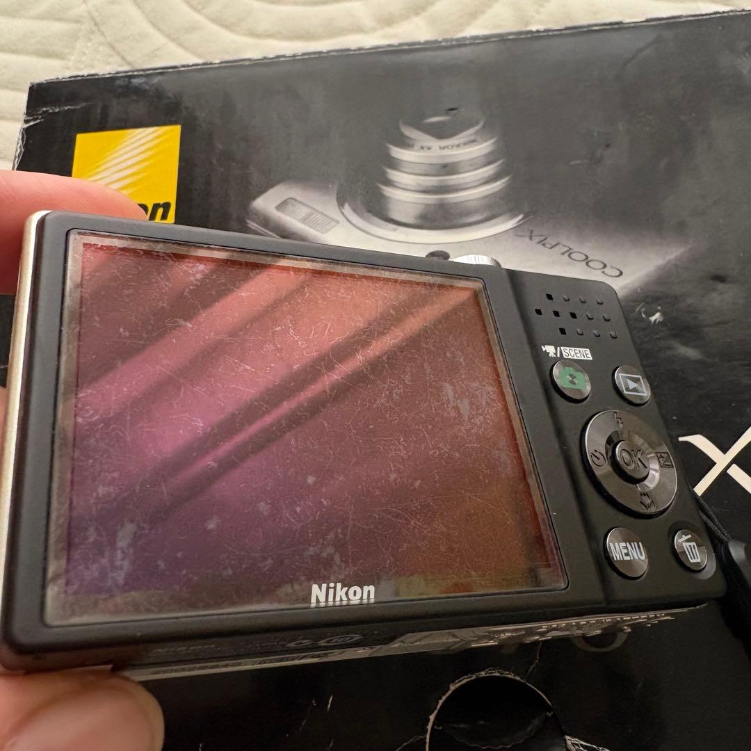 【完動品】Nikon Coolpix S570 デジタルカメラ 充電器付