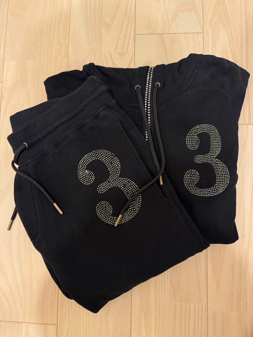 早いもの勝ちです‼︎ セットアップ上下です。(正規品)