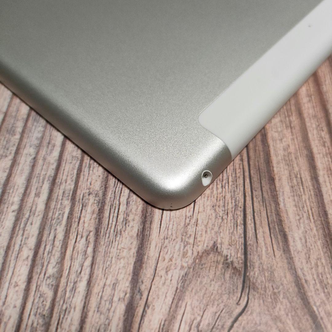 iPad 第8世代 128GB SIMフリー 美品