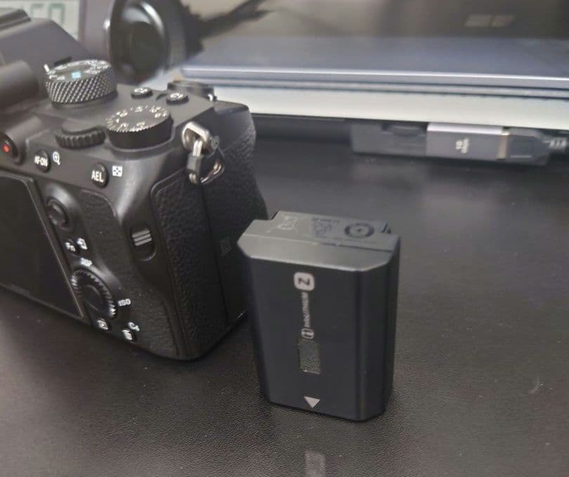 SONY α7III ミラーレス カメラ 中古 本体
