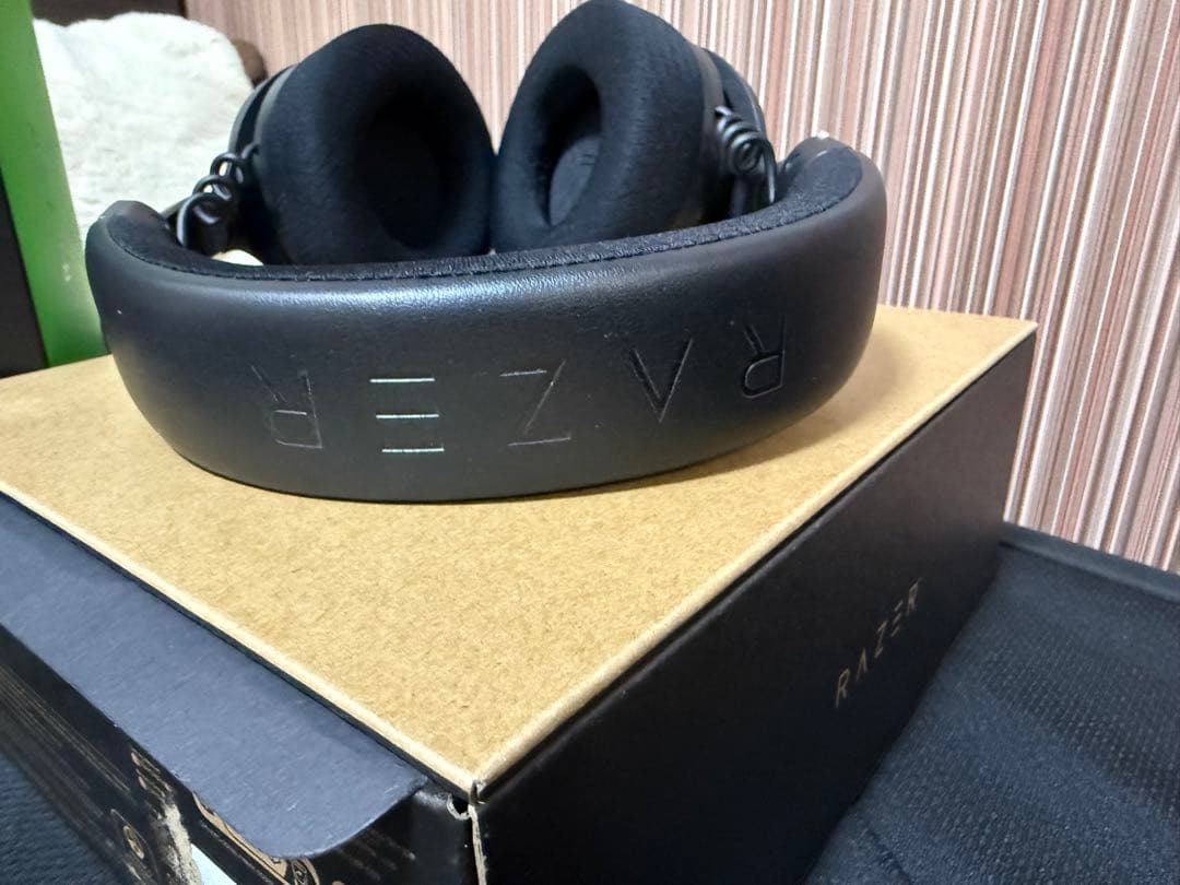 Razer Kraken V4 ゲーミング　ヘッドセット ヘッドホン