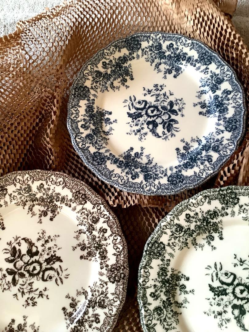 ZARA  フラワーアースンウェアデイナープレート3枚【新品•タグ付き】