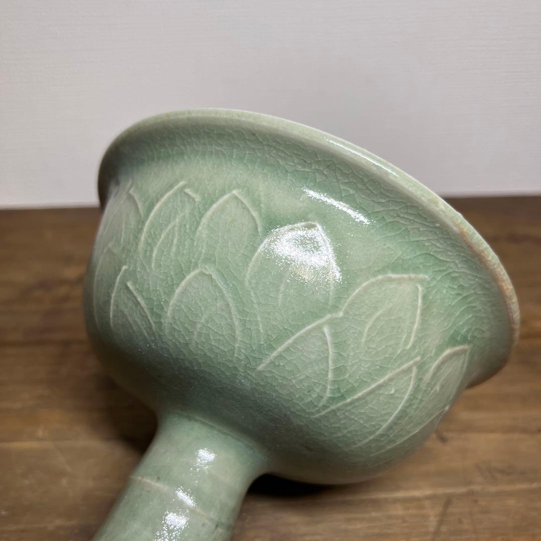 明時代　龍泉窯　青磁高足馬上杯　明