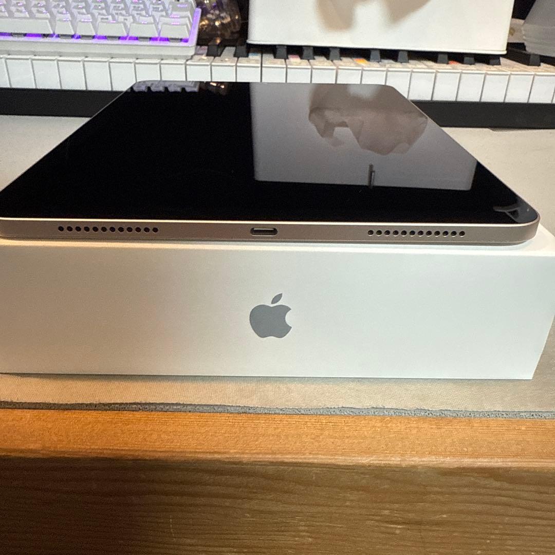 Apple iPad Air 第5世代 スターライト64GB WiFi