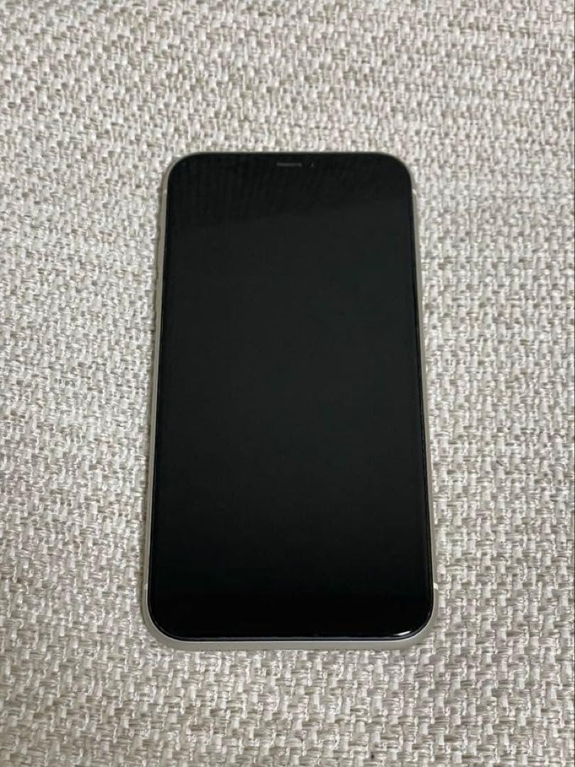 iPhone11 128GB ホワイト　SIMロック解除済み　カメラ不良