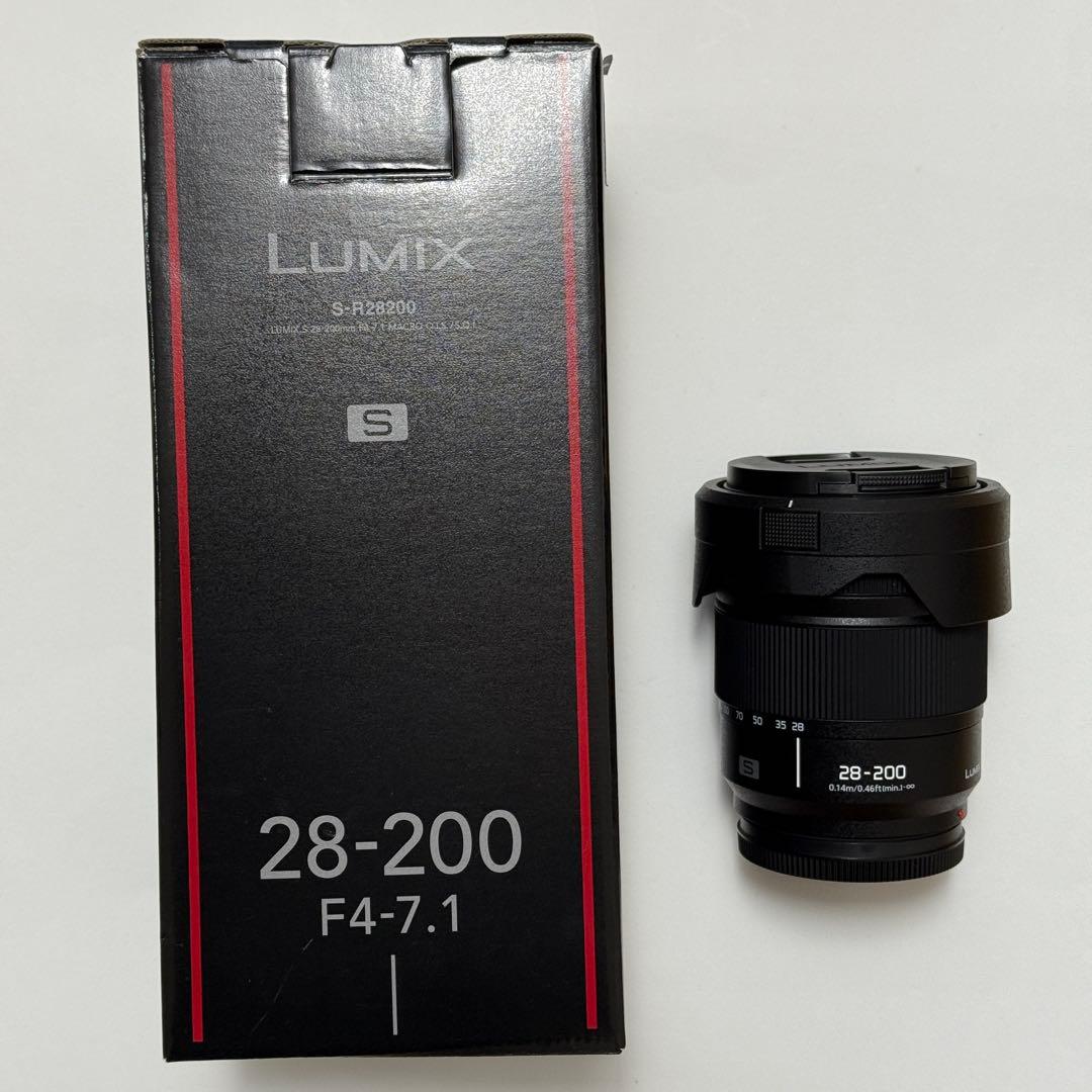 LUMIX S 28-200mm F4-7.1 MACRO ズームレンズ