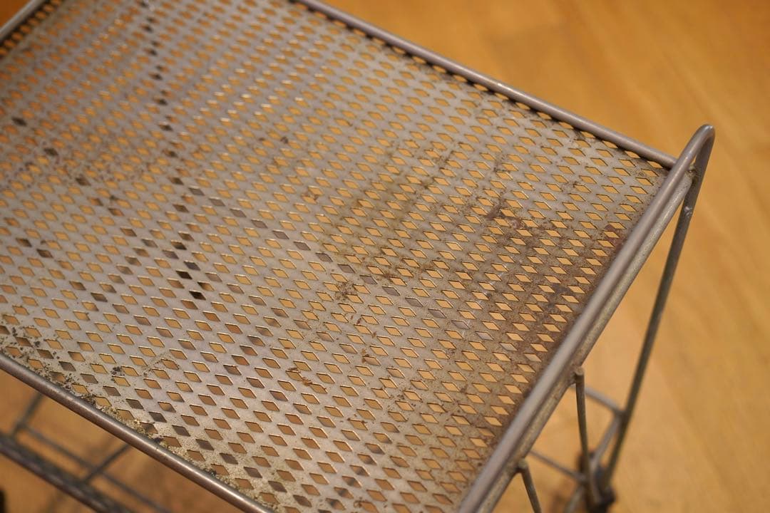 マシューマテゴ風ヴィンテージスチールラック