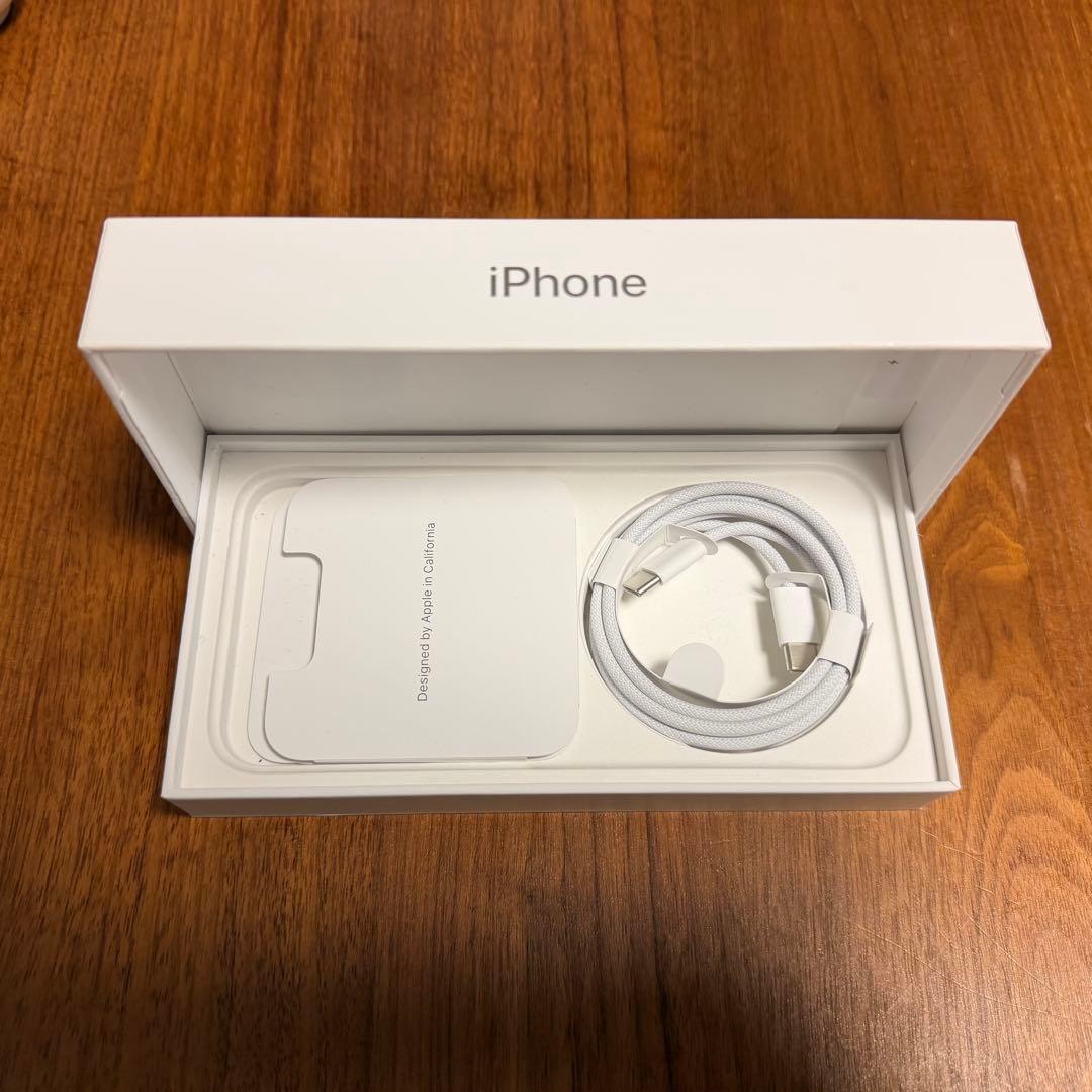 Apple iPhone 15 Pro Max ナチュラルチタニウム 本体