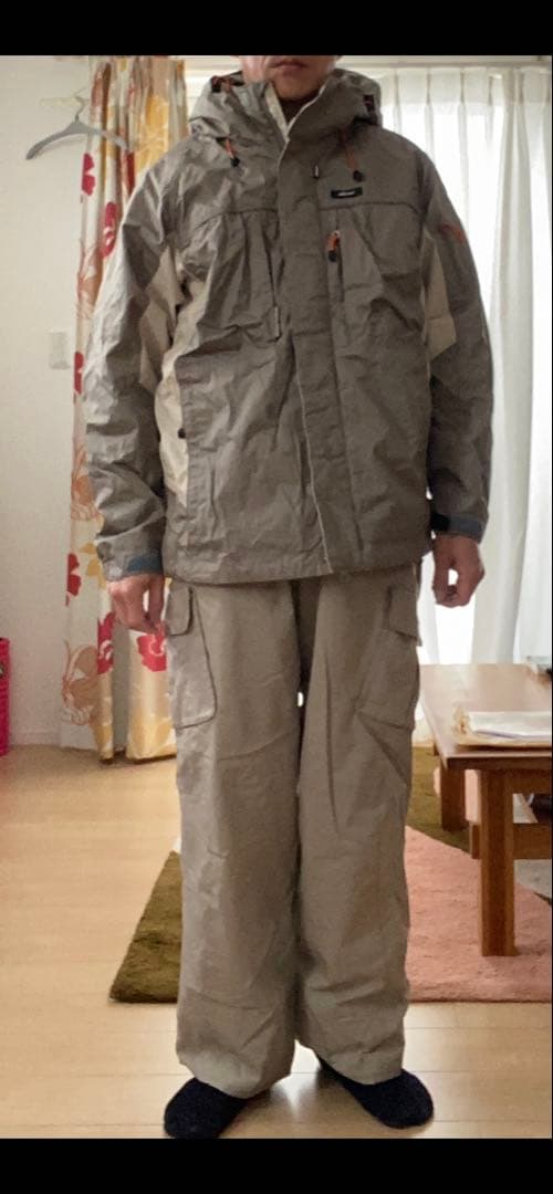 極美品 スキー スノーボード ウェアセット（ジャケット・パンツ） エレッセ