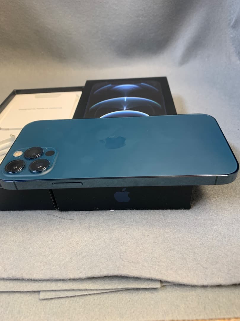美品　国内版　SIMフリー　iPhone12 Pro　 256GB