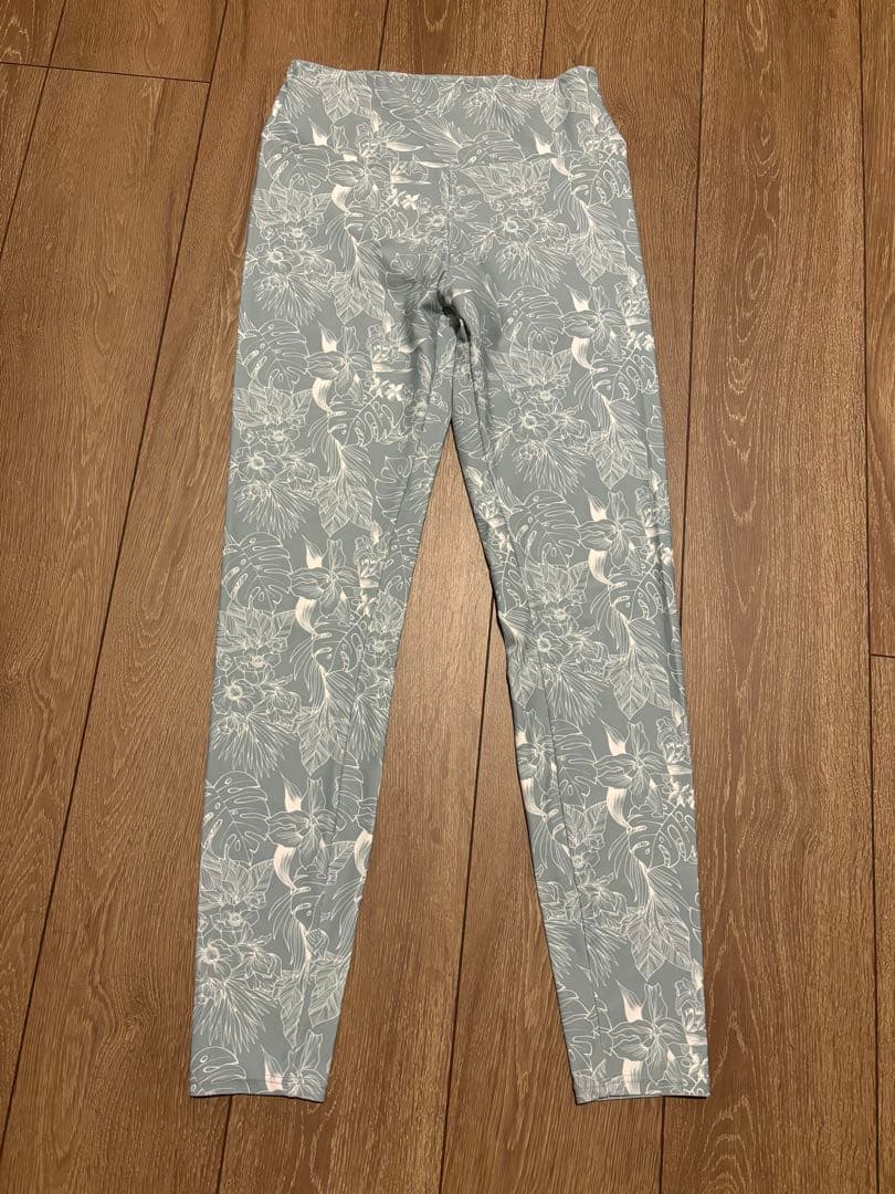 【新品未使用品】ALBOVE フラワー レギンス Mサイズ ヨガパンツ スパッツ