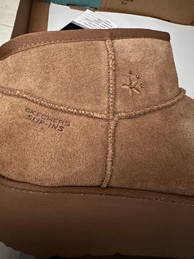 デ*ー様 スケッチャーズ スリップインズ キープコージー（CHESTNUT）