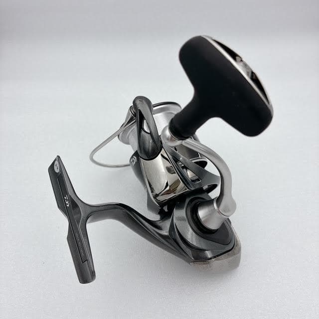 【極美品】DAIWA ダイワ LUVIAS 20ルビアス LT3000-H