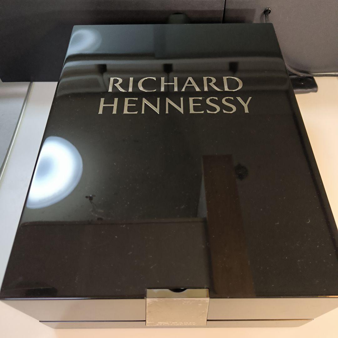 正規品のヘネシー リシャール、未開封、専用箱、外箱 、ギャランティカード付き