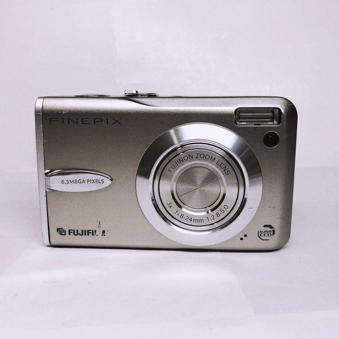 Fujifilm FinePix F30 コンパクトデジタルカメラ
