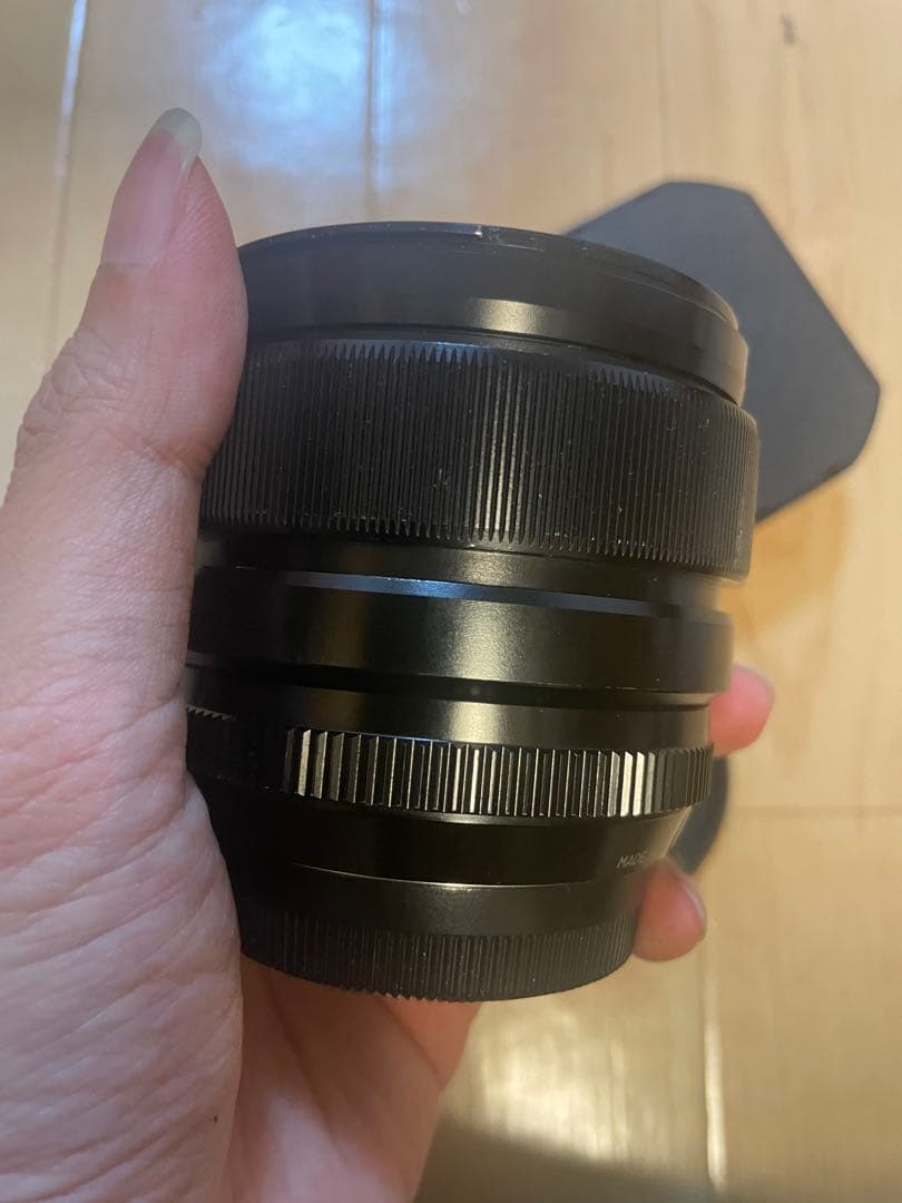 FUJIFILM XF23mmF1.4Rレンズ　レンズフード付き