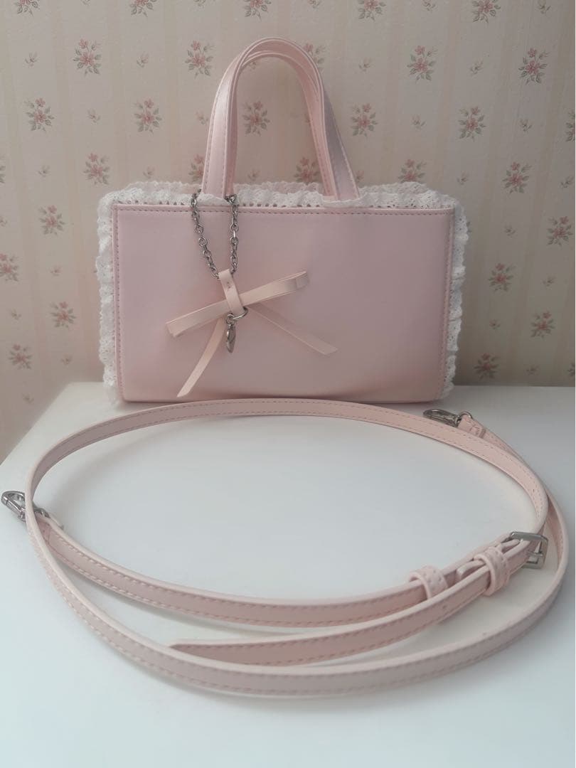 CHARLES & KEITH Raina レイナ レーストリム トートバッグ