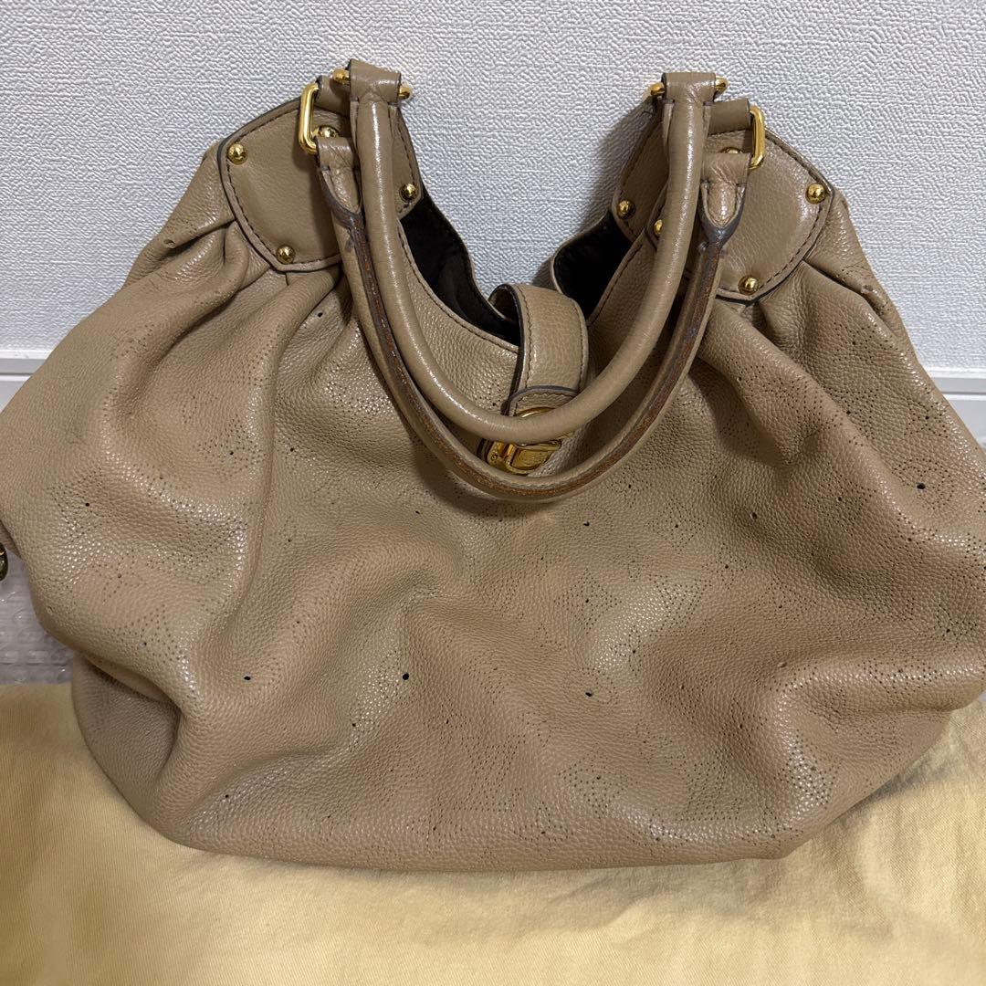 ショルダーバッグ　LOUIS VUITTON マヒナXL
