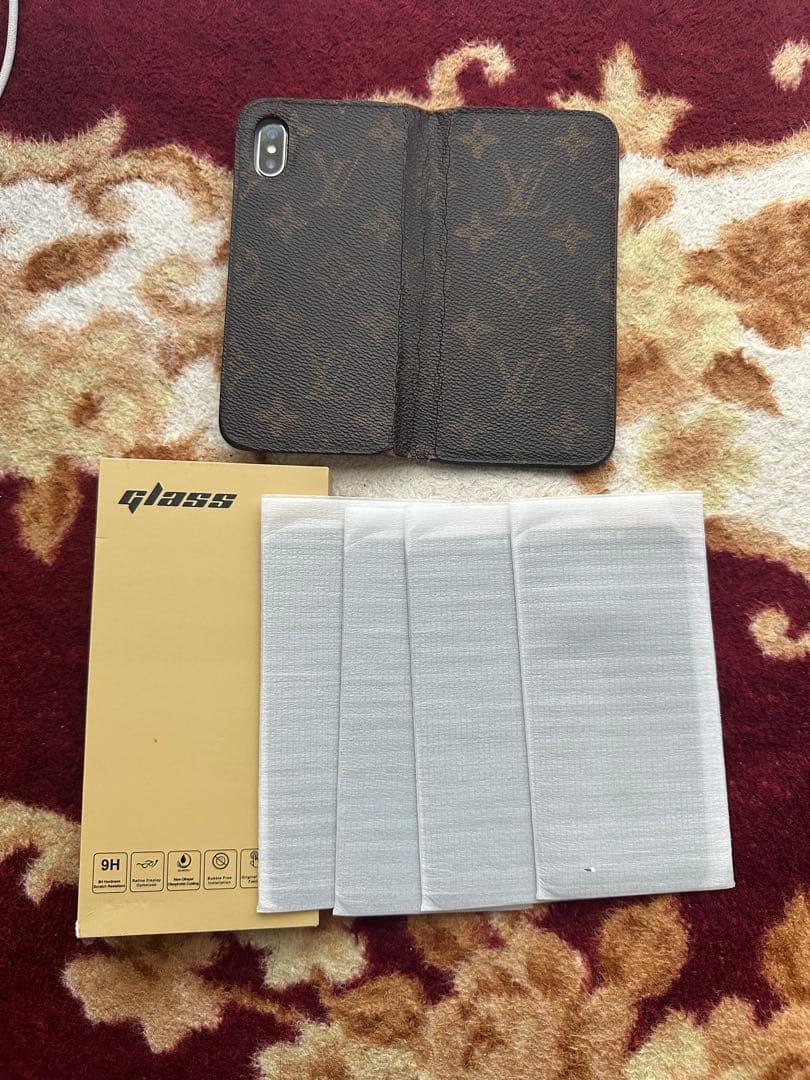 Apple iPhone X ホワイト ケース付き