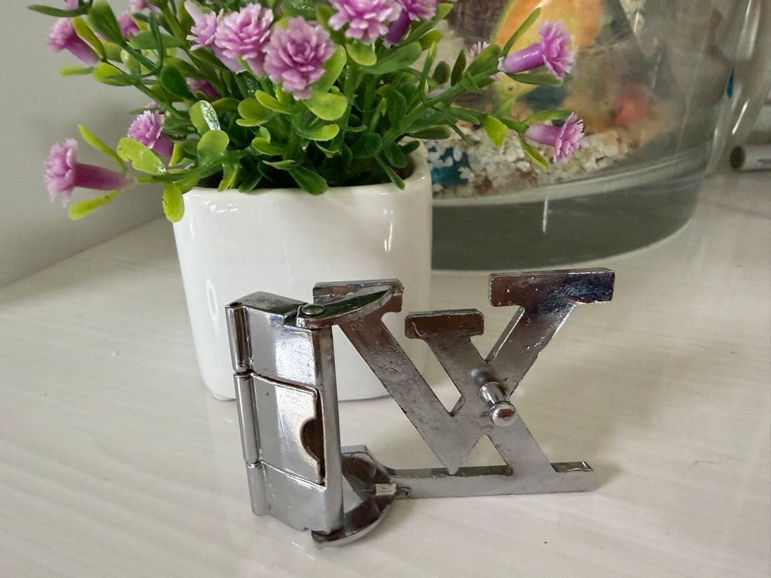 大和ページ【他人購入不可】 LVロゴ シルバー金具