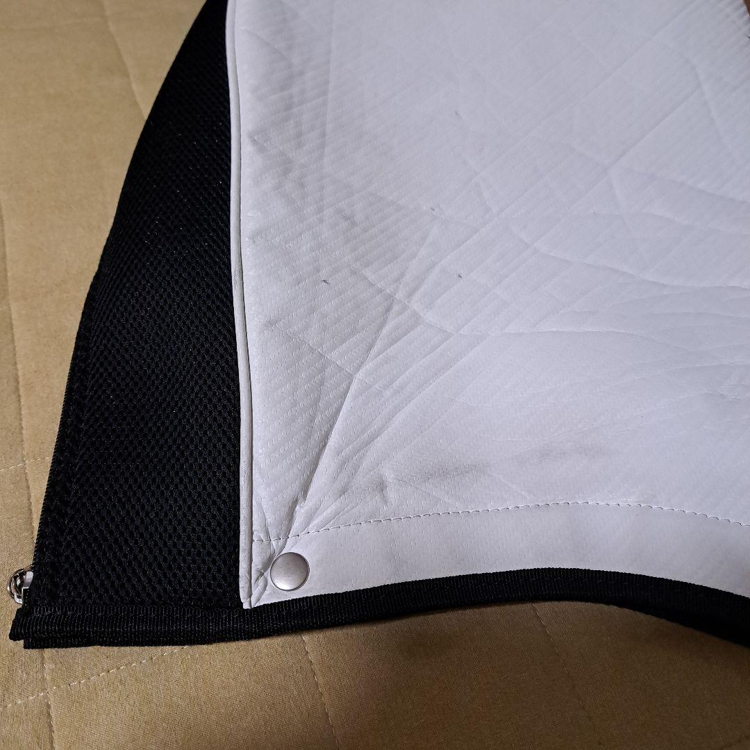 Mizuno ゴルフキャディバッグ.フード付き。 ホワイト/ネイビー。9インチ