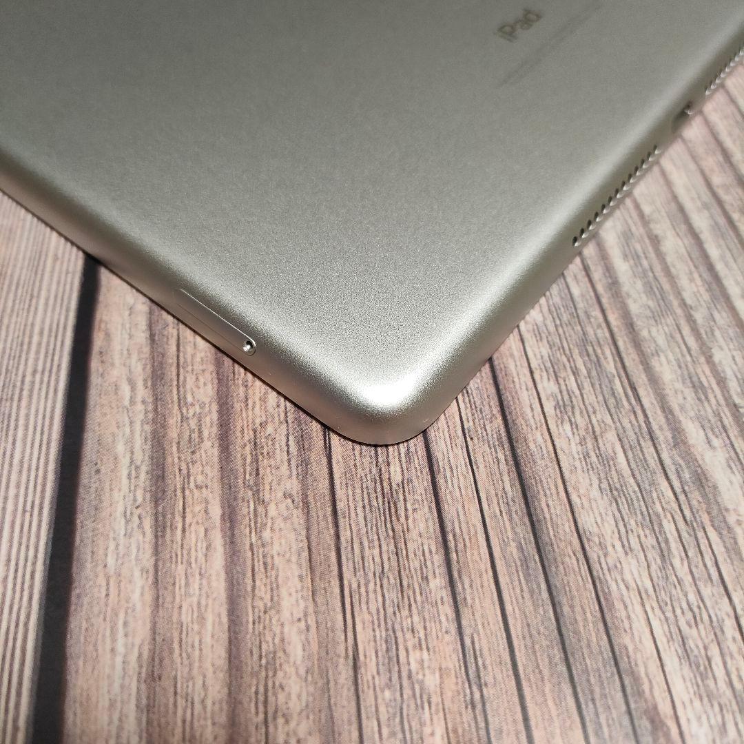 Apple iPad 第6世代 128GB SIMフリー 美品