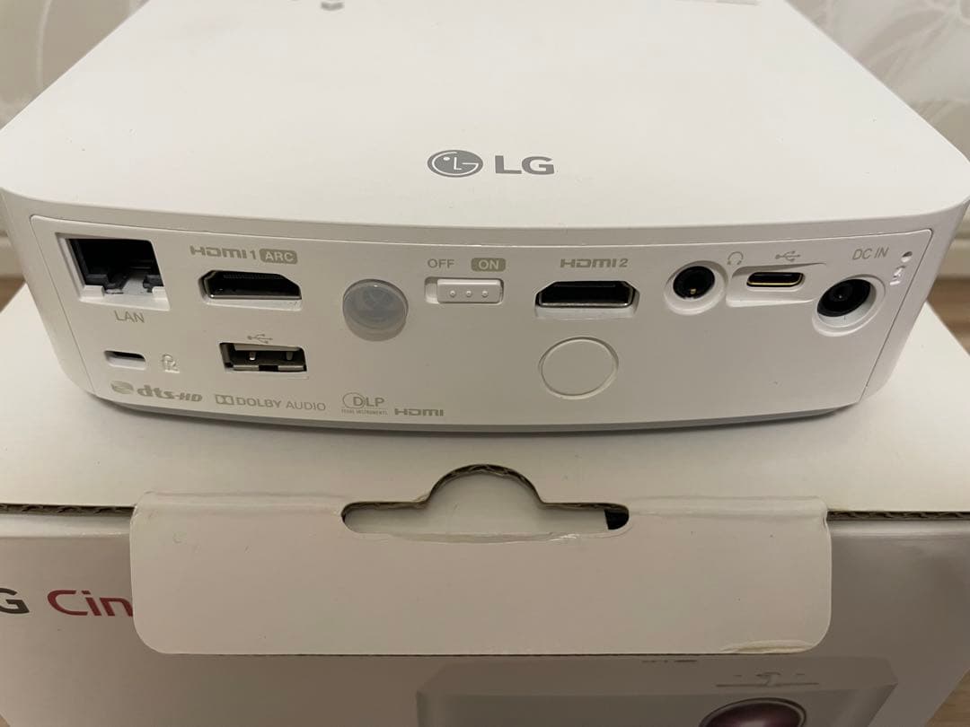 LG LED ポータブル プロジェクター PF50KS