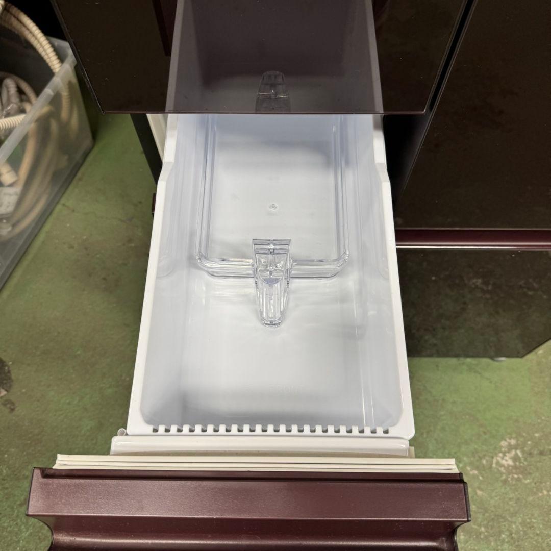 277 一都三県　大型冷蔵庫　SHARP　どっちもドア　自動製氷機付　希少カラー