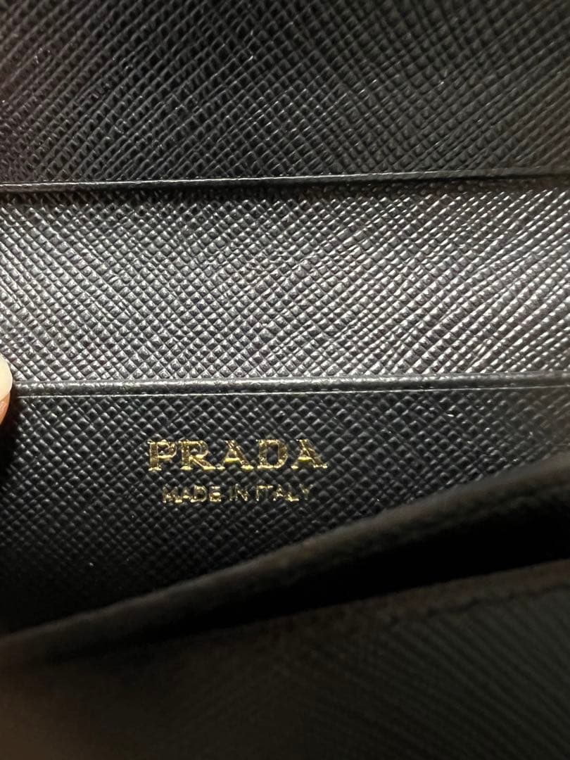 サ*イ様 PRADA 黒レザー 名刺入れ