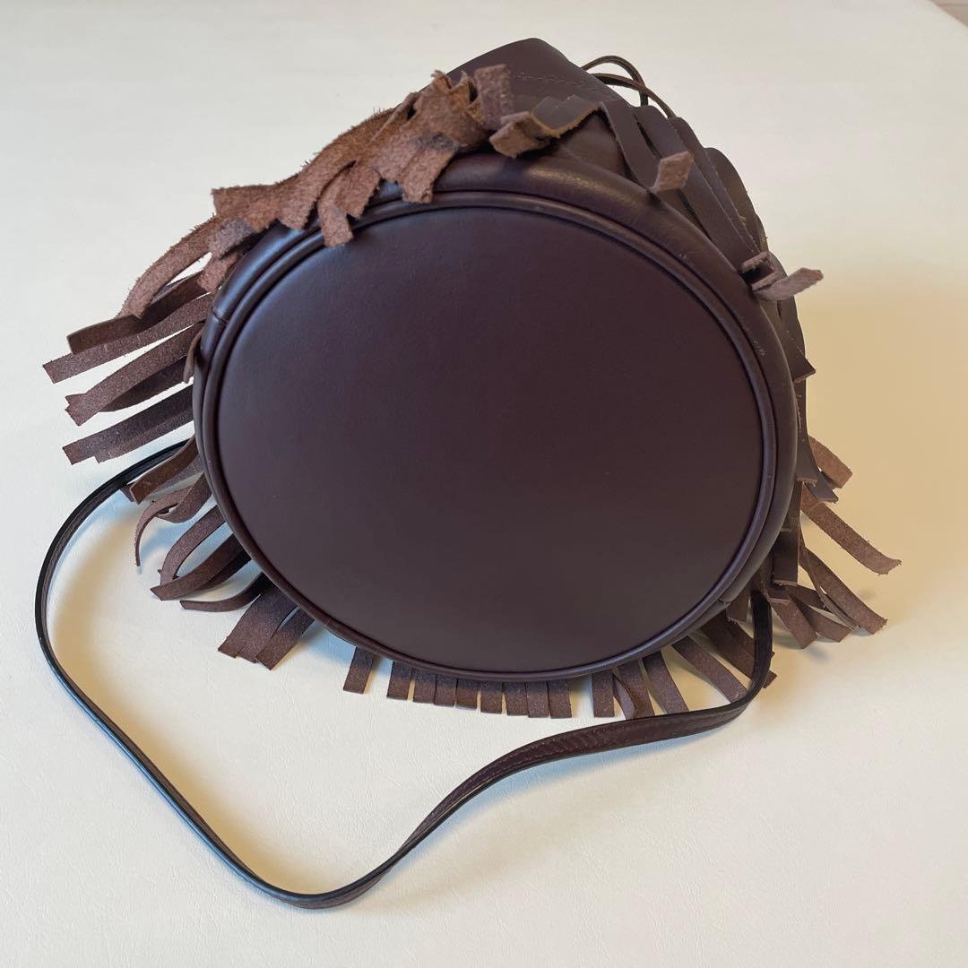 J&M DAVIDSON ブラウンフリンジバケットバッグ