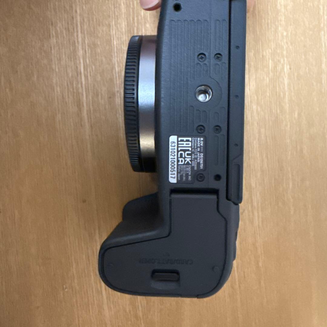 【美品】CANON EOS RP 本体　バッテリー付き