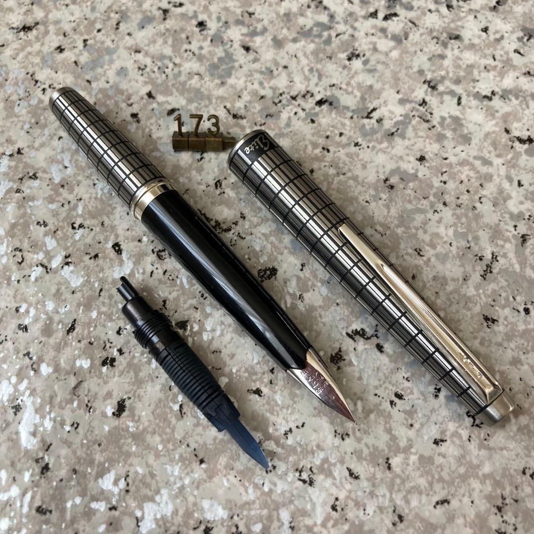 #173 オーバーホール済み 万年筆 PILOT 全格子 Elite 18k