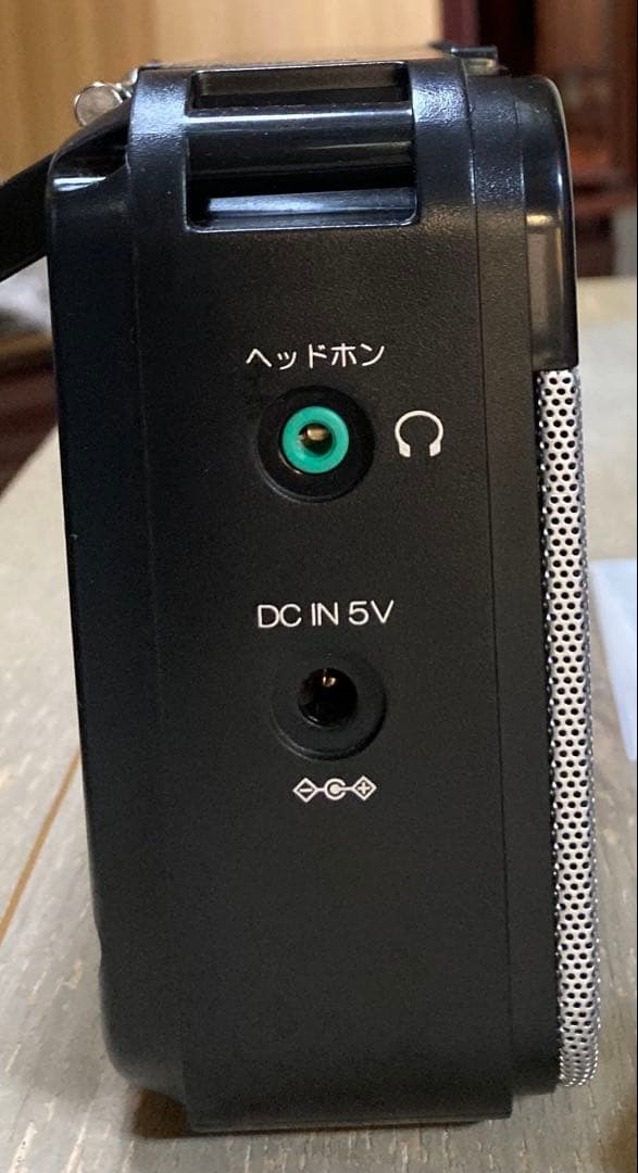 東芝AM/FMラジオ　TY-SR55 2017年製