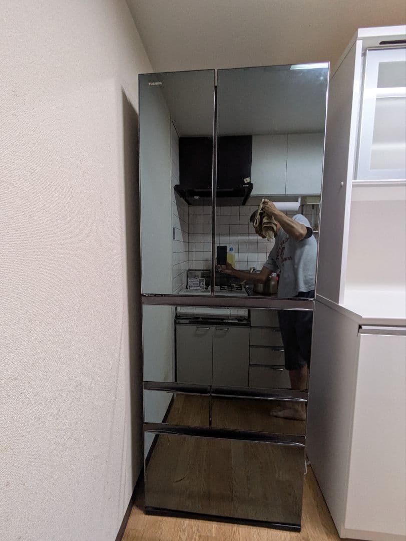 【送料込】TOSHIBA GR-M600FW(X) 大型冷蔵庫601L